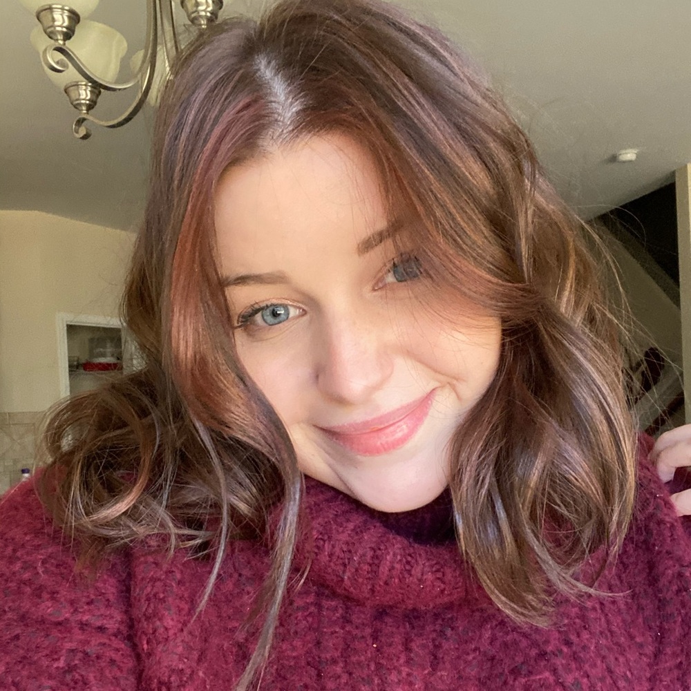 Hello Poshmark! Meet me, Maggie!